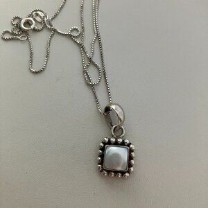 Mother of Pearl 925 Sterling Silver Pendant & Chain 17”